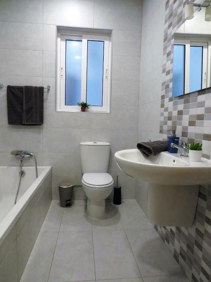 Bugibba Sealine Apartment St. Paul's Bay Exterior foto